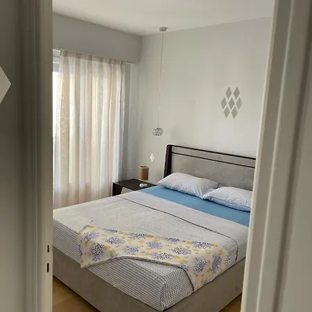 Charme Provenzale * מנטון